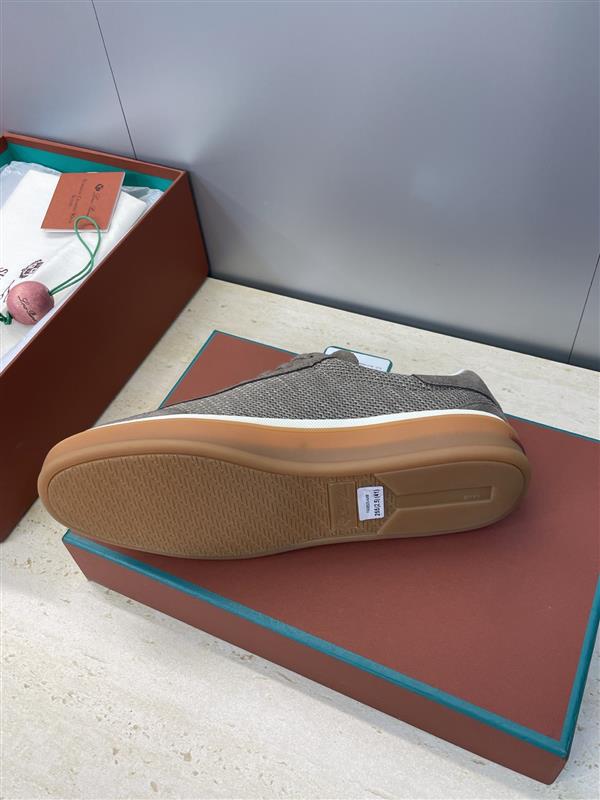 20251128153655828 320